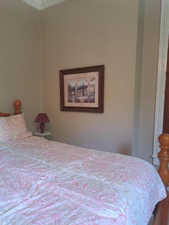 Leslie Manor Bed & Breakfast Glasgow Bagian luar foto